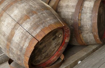 Your Guide for Oak Barrels: Whiskey vs Wine